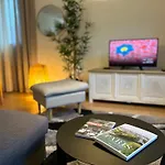 Big Apartment Eiffel Tower View